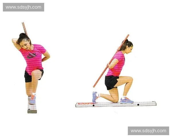 跨步衔接在运动训练中的应用与技巧优化研究